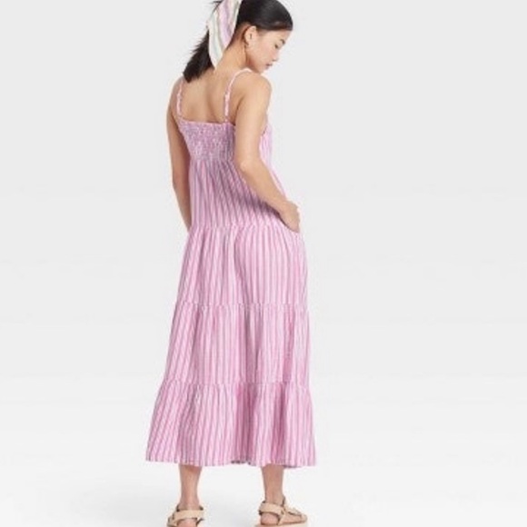 3/$30 Universal Thread Pink Stripped dress 💕 - Picture 6 of 7